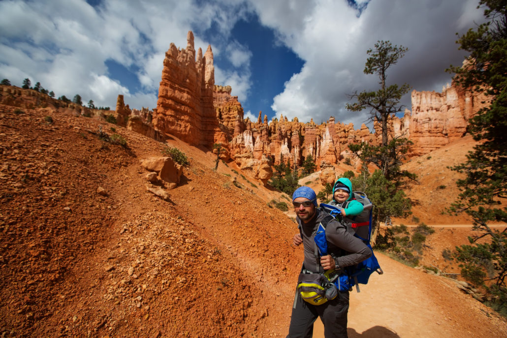 family hiking Utah National Park