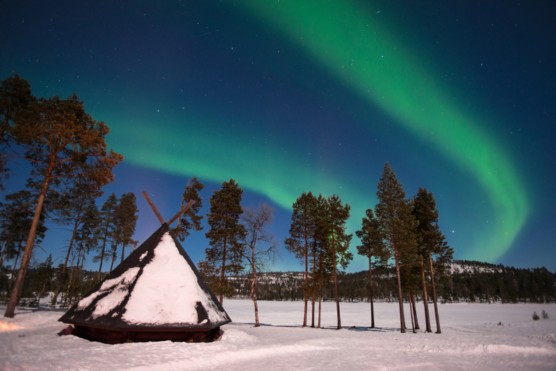 Northern lights, Aurora Borealis in Lapland, Finland © Delstudio | Dreamstime.com