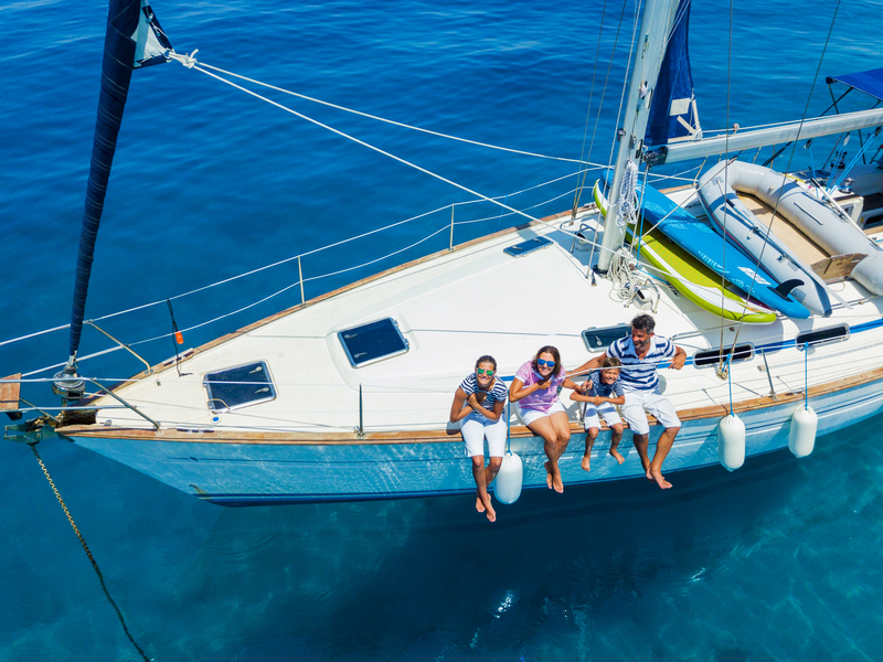 Family yachting. Photo: Maksym Topchii | Dreamstime.com