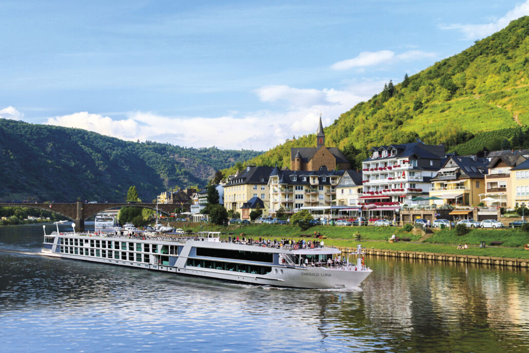 Emerald cruises 